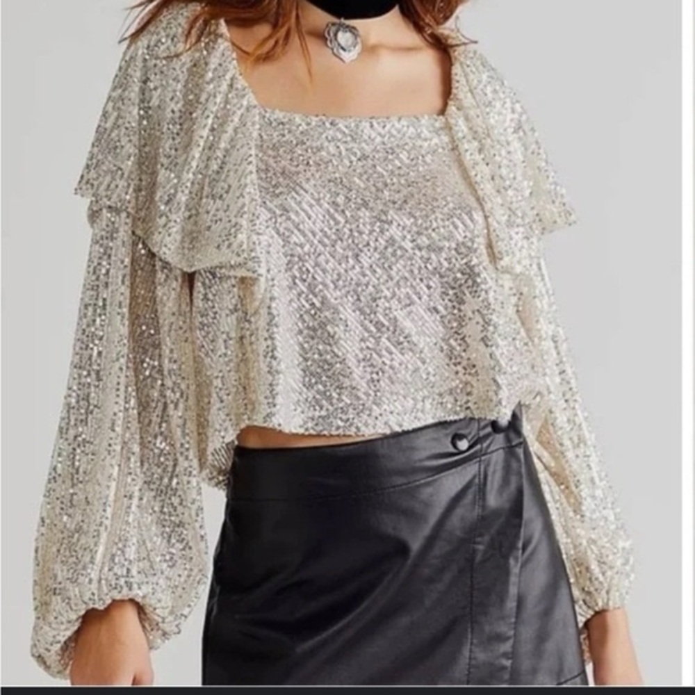Free People - Silver Ivory Sequin Tie Back Long Sleeve Crop Blouse Size Small
